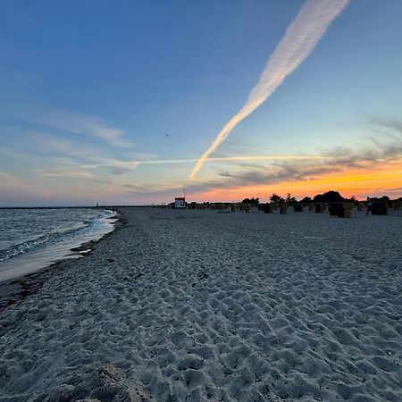 Quartier Suedstrand - Ferienwohnung Mit Meerblick Fehmarn Esterno foto