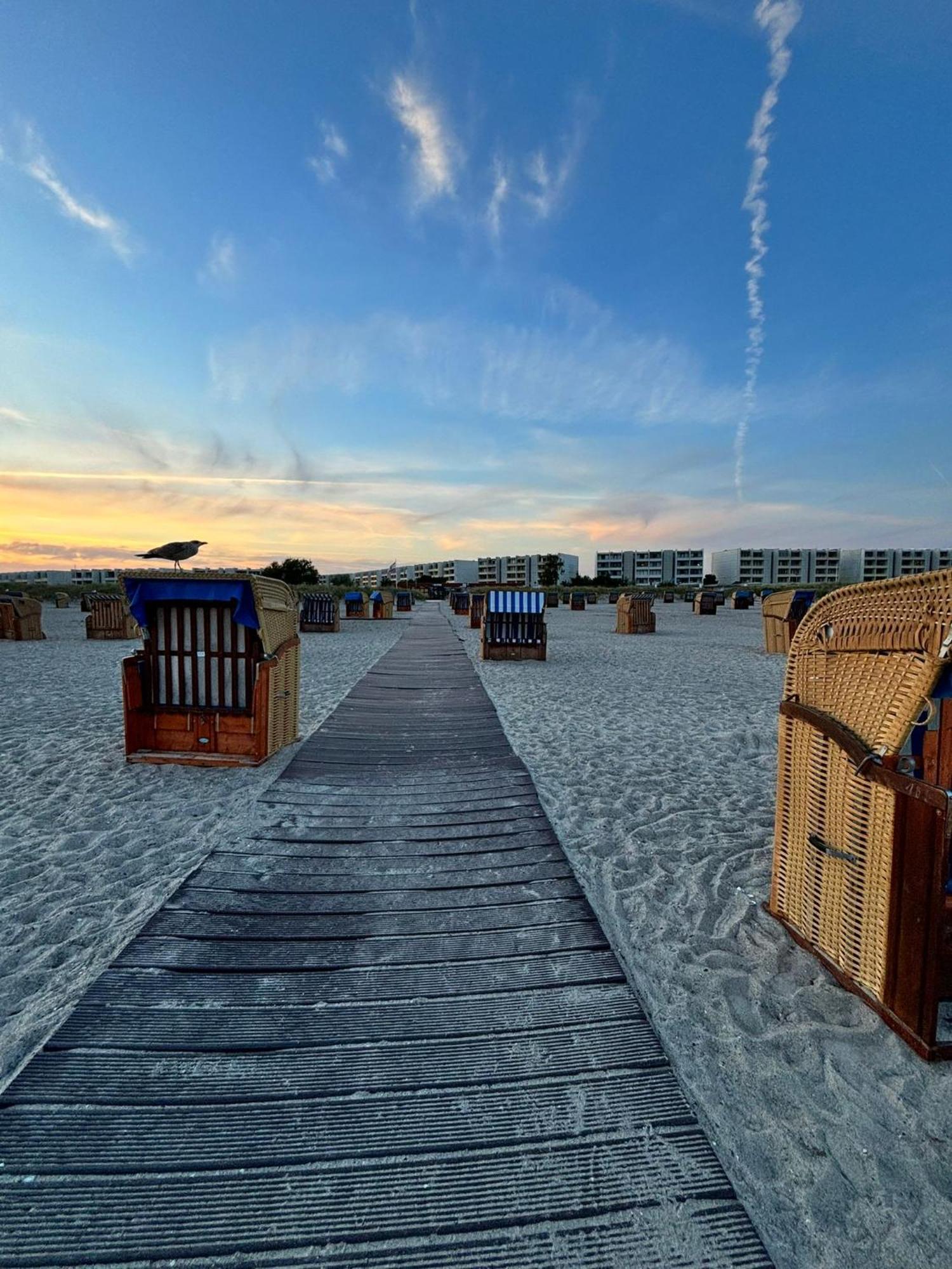 Quartier Suedstrand - Ferienwohnung Mit Meerblick Fehmarn Esterno foto