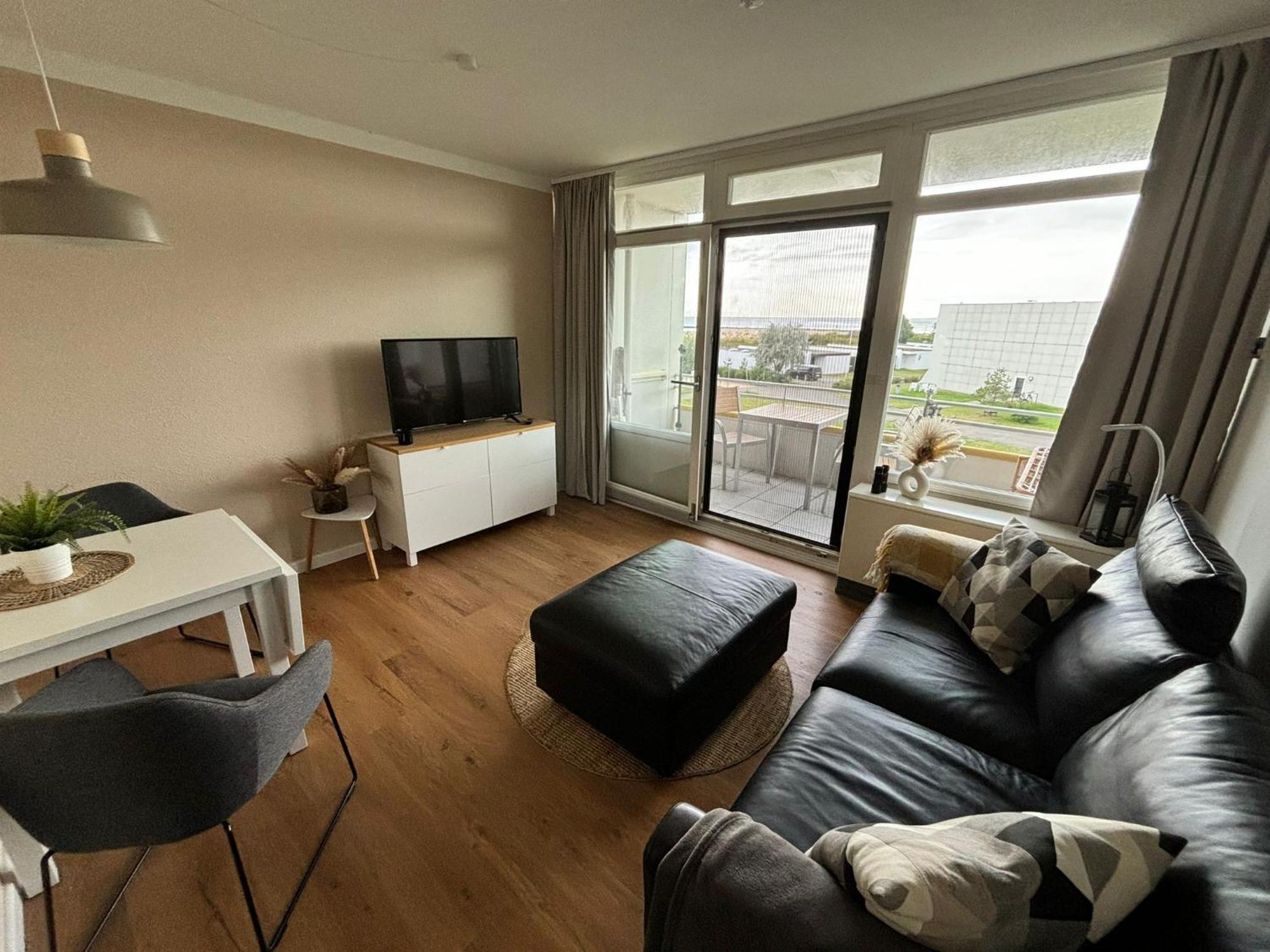 Quartier Suedstrand - Ferienwohnung Mit Meerblick Fehmarn Esterno foto
